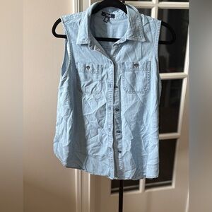 Chaps Light Blue Sleeveless Denim Button-Down Shirt